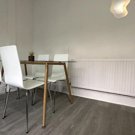 Wonderful 2 Bedroom On Tower Bridge لندن المظهر الخارجي الصورة