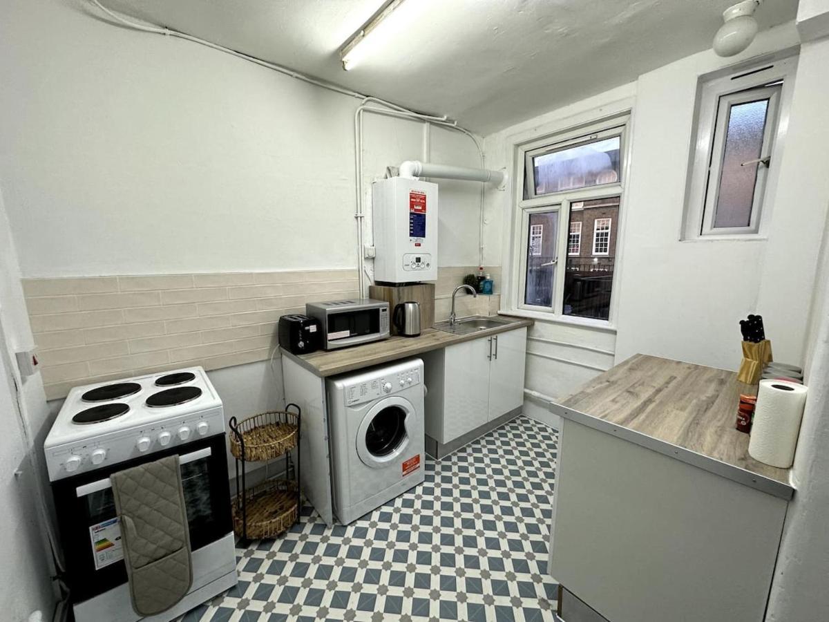 Wonderful 2 Bedroom On Tower Bridge لندن المظهر الخارجي الصورة